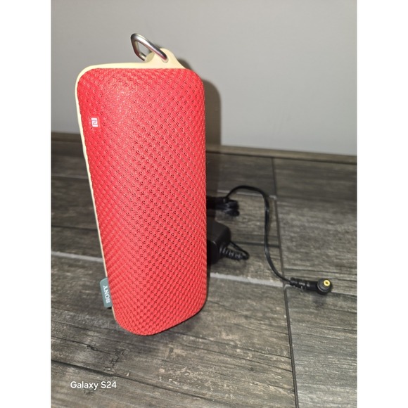 Sony Other - Sony Portable Wireless Speaker SRS-BTS50 With Charging Cable Tested Working